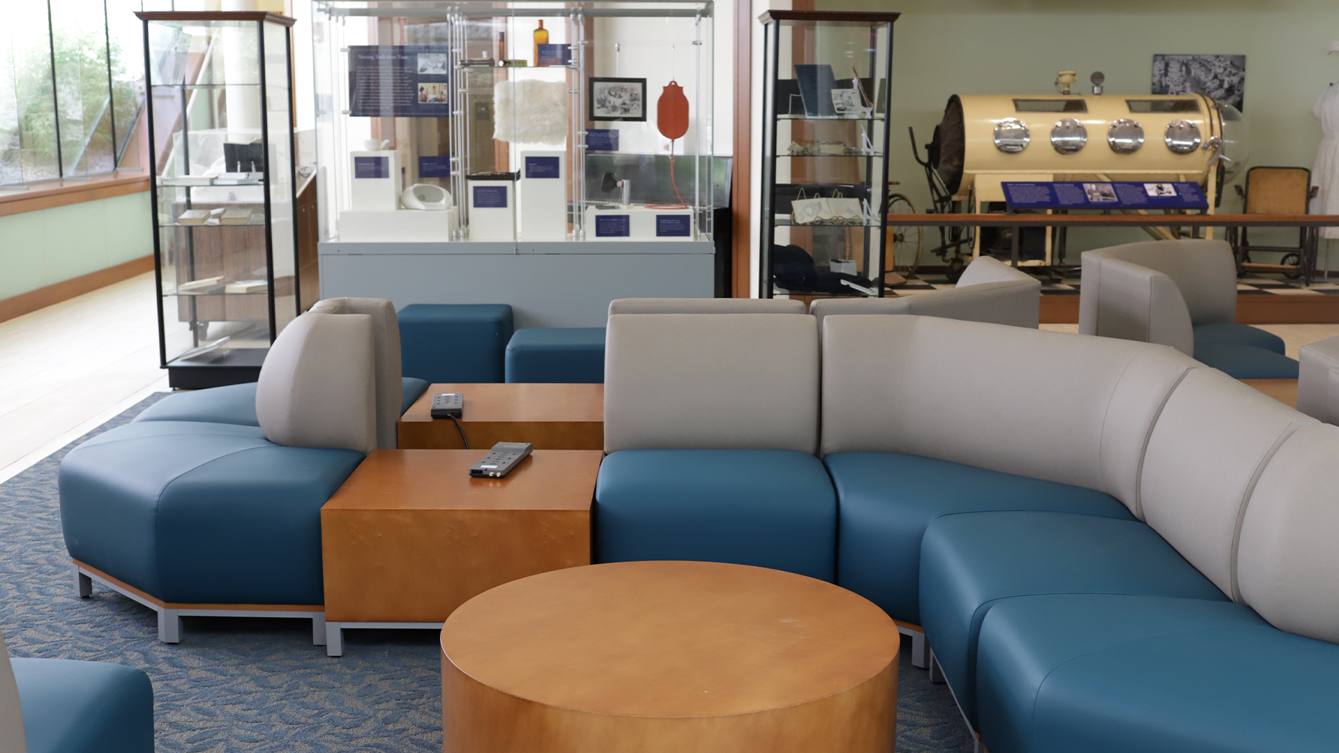 The lounge area inside the Widmer Wing of Storrs Hall